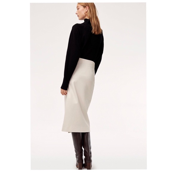 ***SOLD*** Aritzia - Babaton Billy skirt - Size 10 - Picture 3 of 5